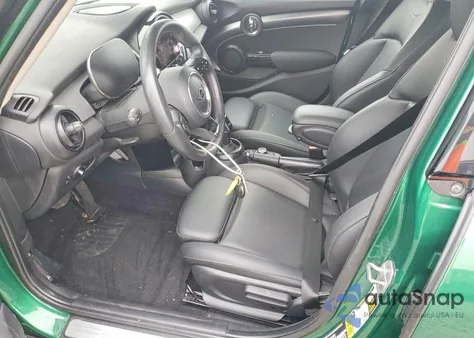 2024 Mini Cooper S z USA, uszkodzony, nr VIN WMW53DK05R2V30805